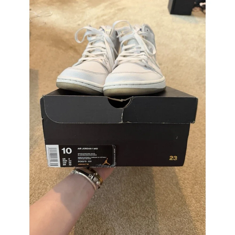 Mens Air Jordan 1 Mid White/Concord-White BQ 6578-100 Size 10 W/ Box